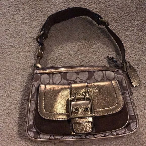 Coach purse  - Picture 4 of 4
